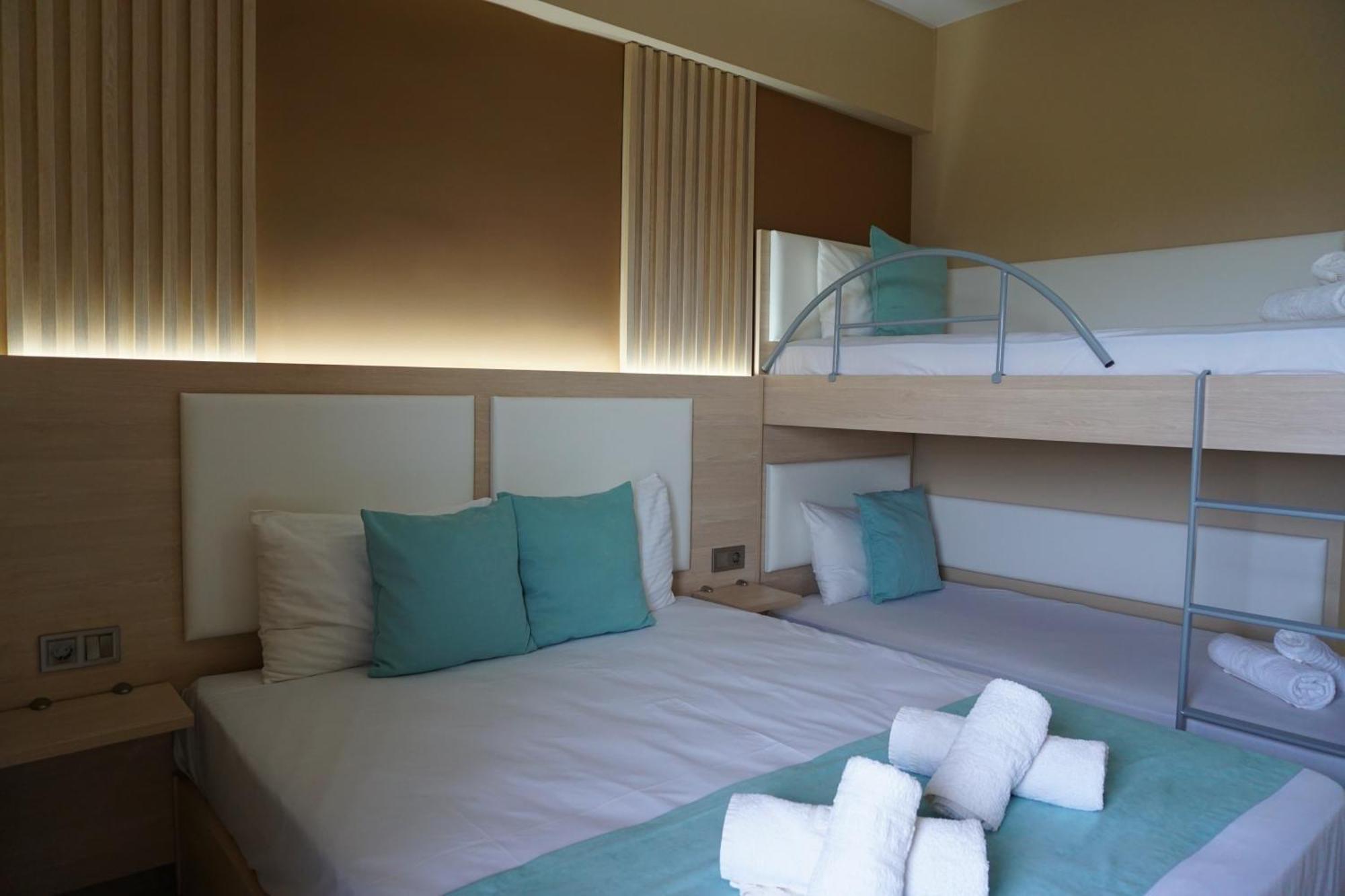 House Michalis Aparthotel Sarti Exterior photo