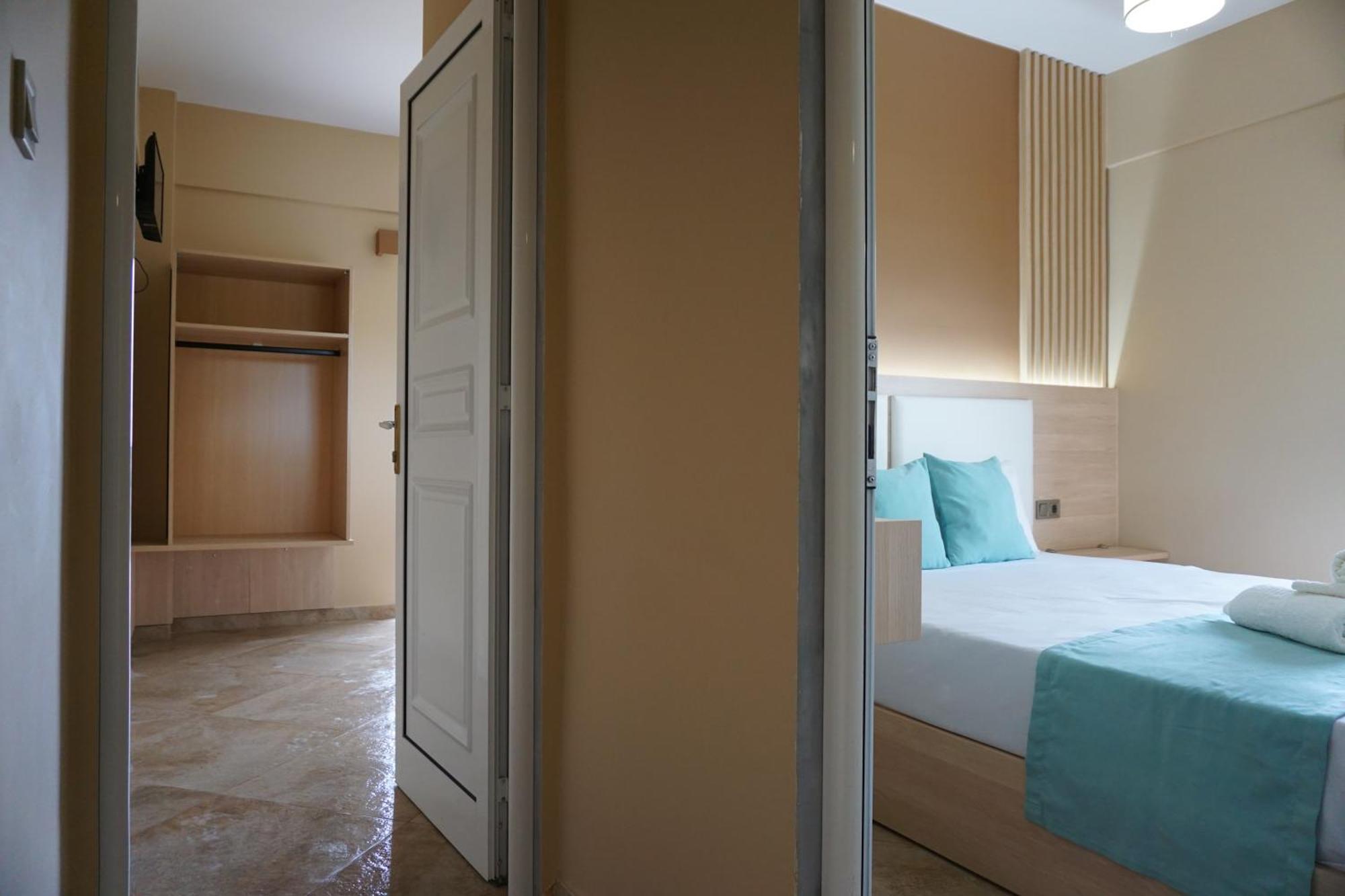 House Michalis Aparthotel Sarti Exterior photo